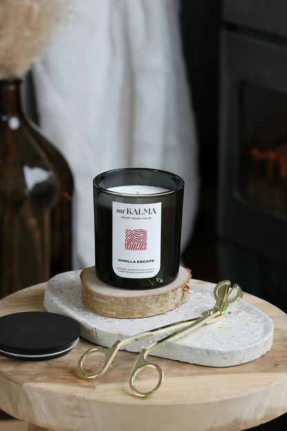 VANILLA ESCAPE scented candle