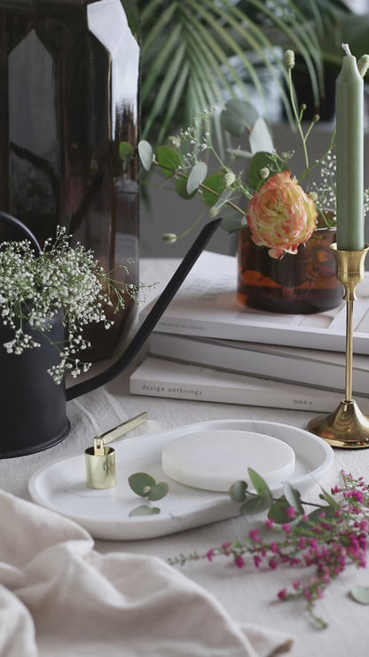 FLORAL WHISPER scented candle